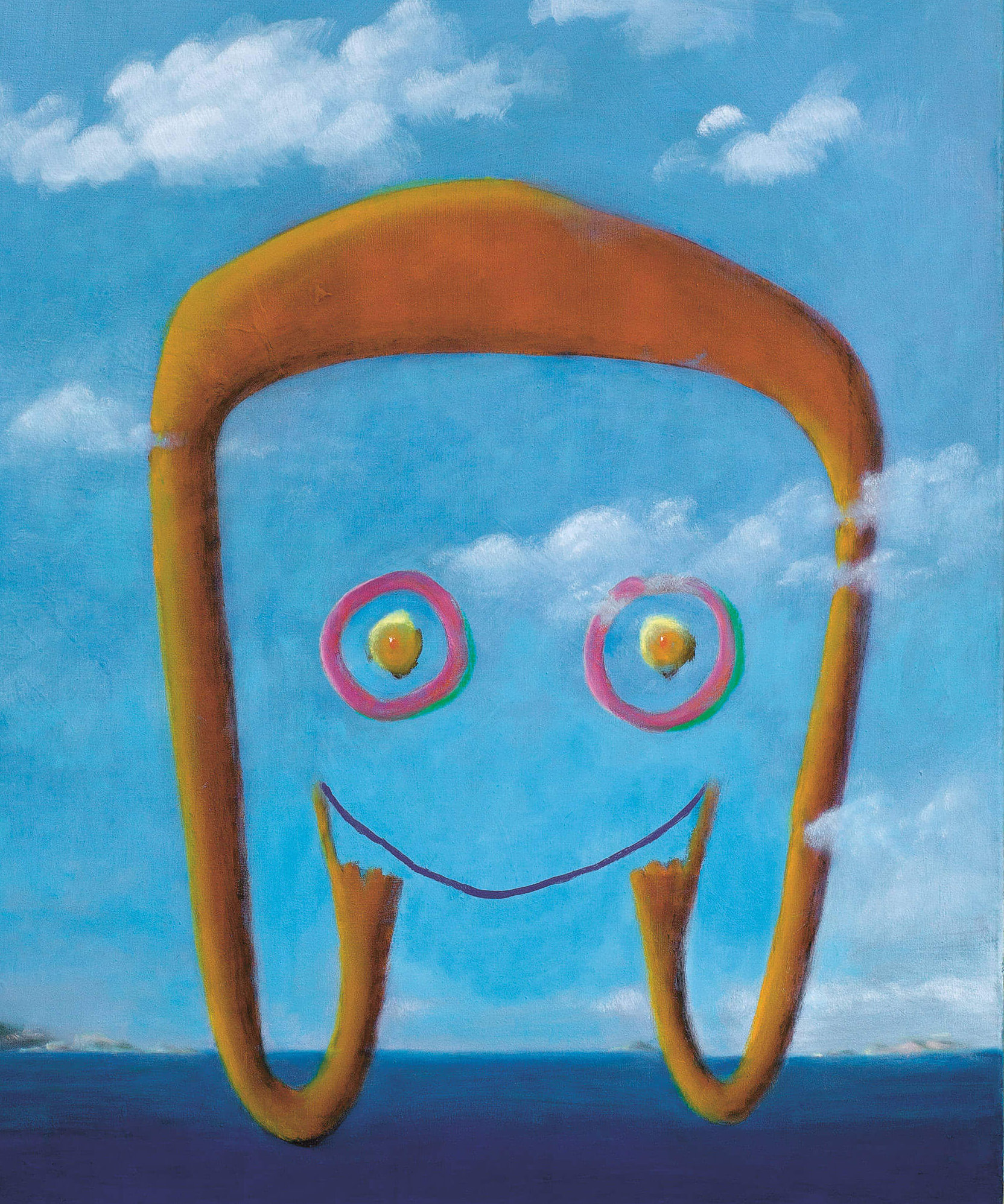 Gemaltes Gesicht im Himmel mit Wolkenaugen und breitem Lächeln über dem Meer; surrealistisches Werk von Uwe Henneken.