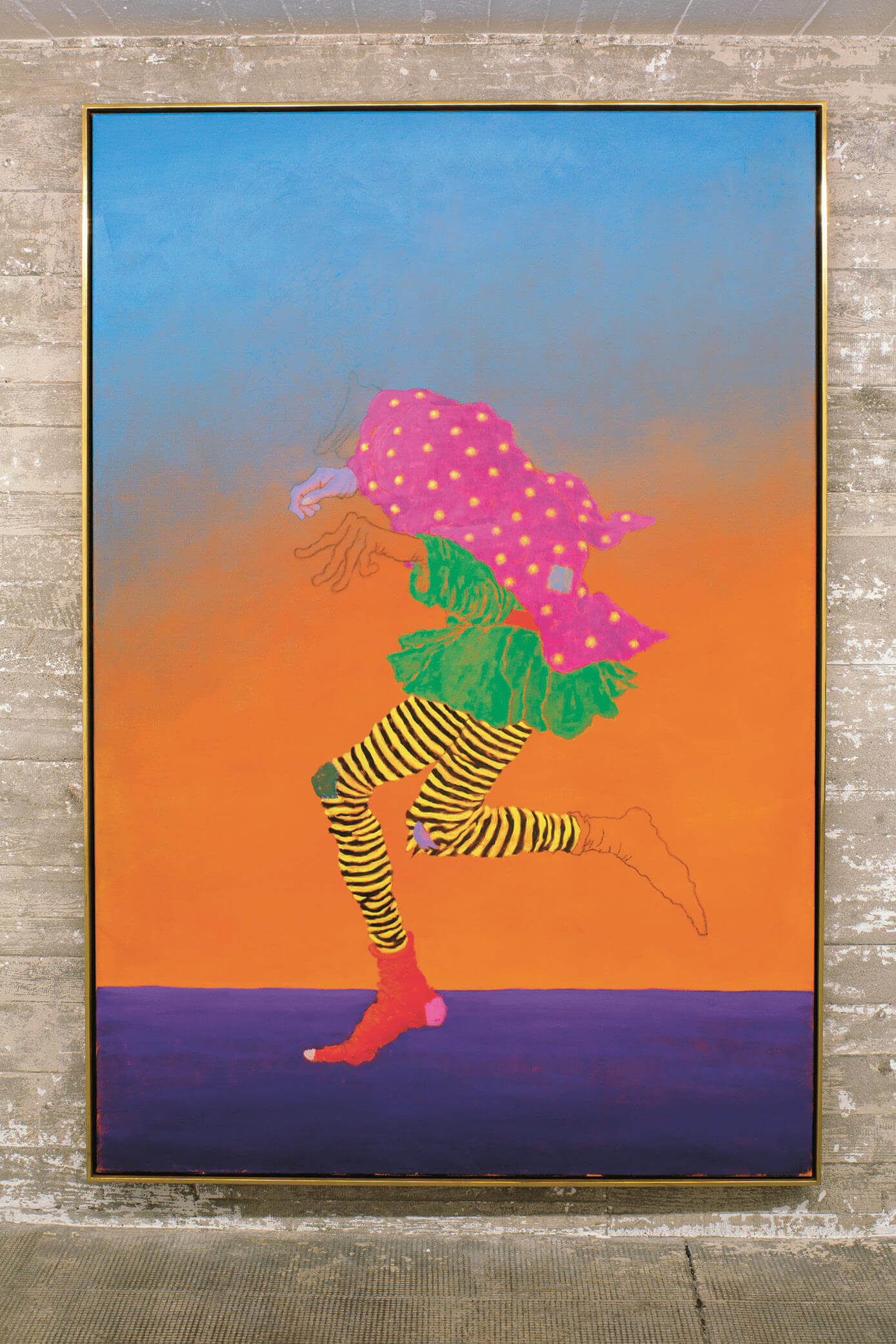 Gemälde einer dynamischen Figur in bunter Kleidung auf orangem Hintergrund mit blauem Himmel, von Uwe Henneken.